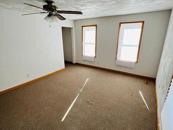 4th image of 15 Whitney Ave