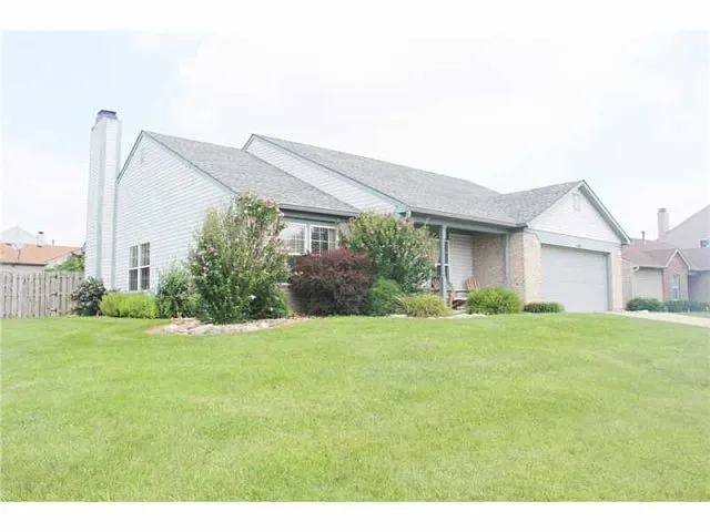 131 Fountain Dr photo 1