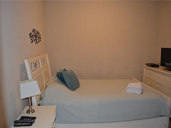 5th image of 4862 Cayview Ave #10609