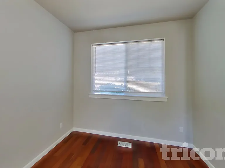 6350 Jagger Pl NE — Photo 4