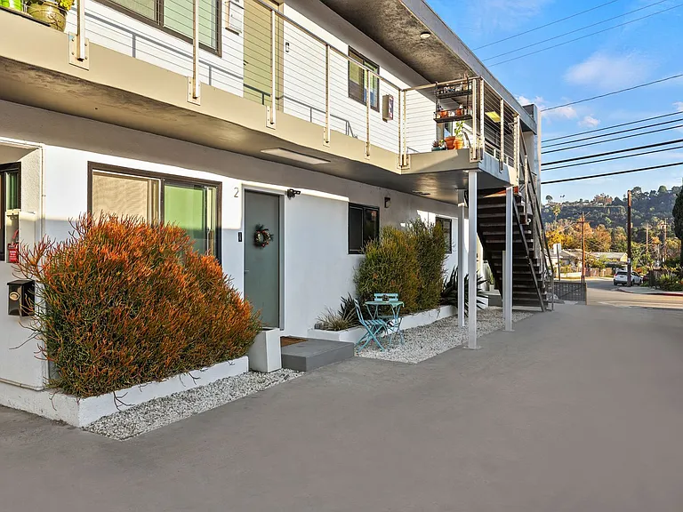 141 San Pascual Ave — Photo 25