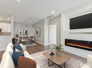 517 Tavern Rd, Monroe Township, NJ 08831