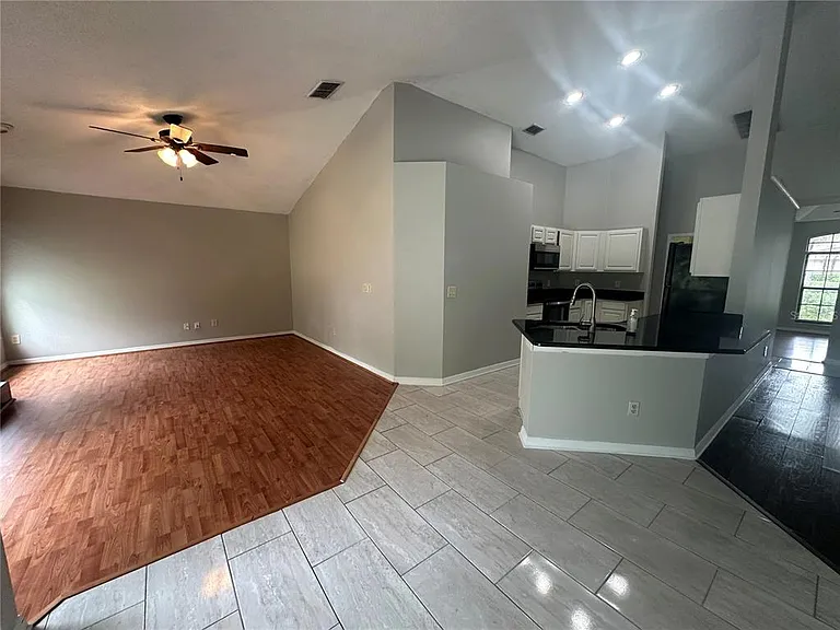 929 Rosinia Ct — Photo 32