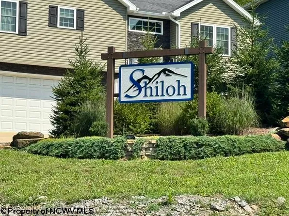 97 Sundance Dr, Morgantown, WV 26508