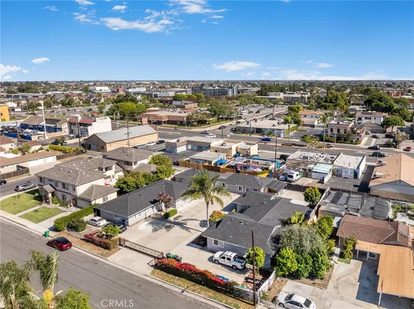 8082 18th St, Westminster, CA 92683