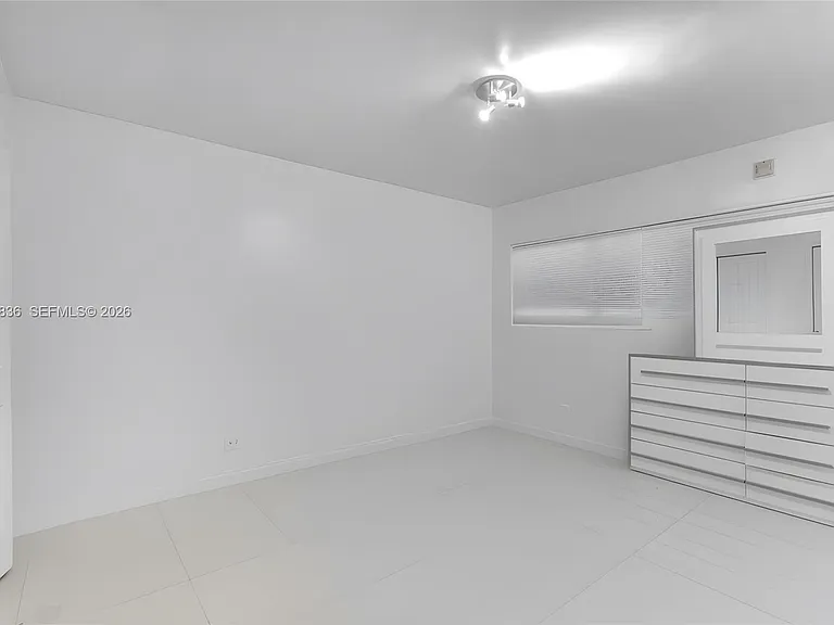 1450 NE 170th St #106 — Photo 10