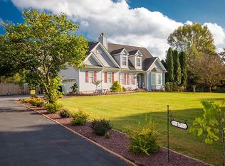 17 Bear Creek Rd, Andover, NJ 07821