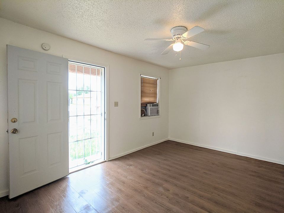 1st image of 3511 Sheridan St APT B