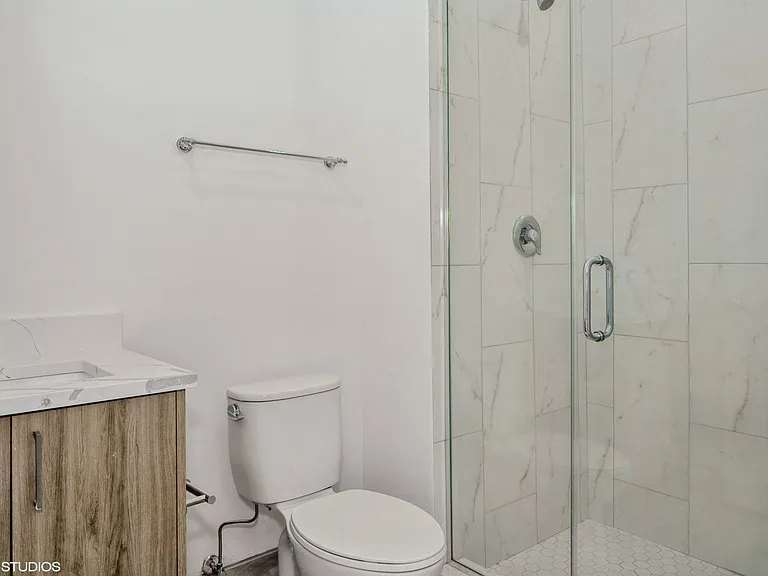 6135 S Kimbark Ave — Photo 7