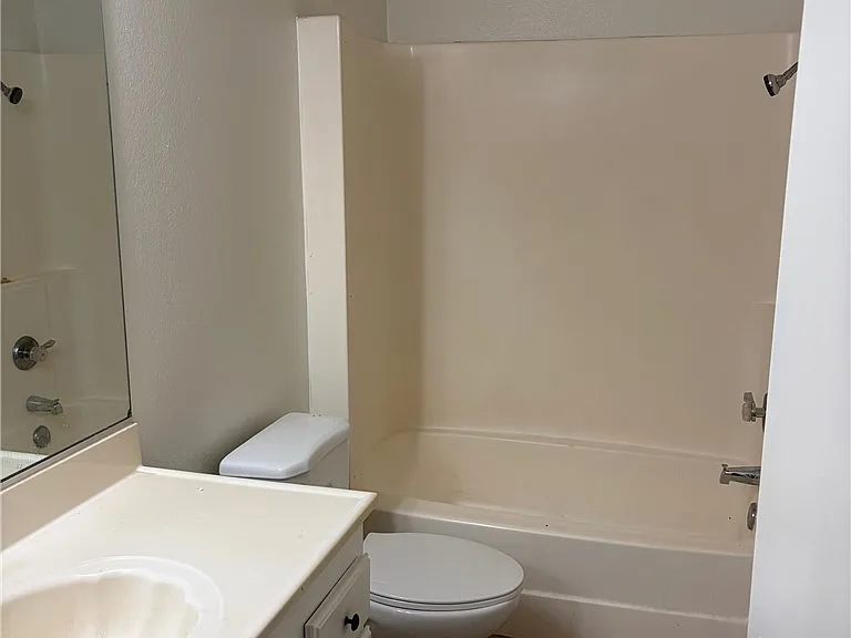 2727 Tropicana Dr #2727 — Photo 3