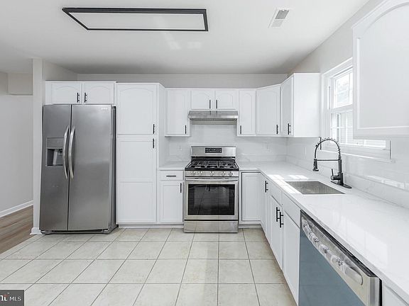 5th image of 507 Saint Kitts Dr