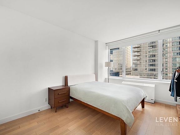 5th image of 22 N 6th St APT 11B