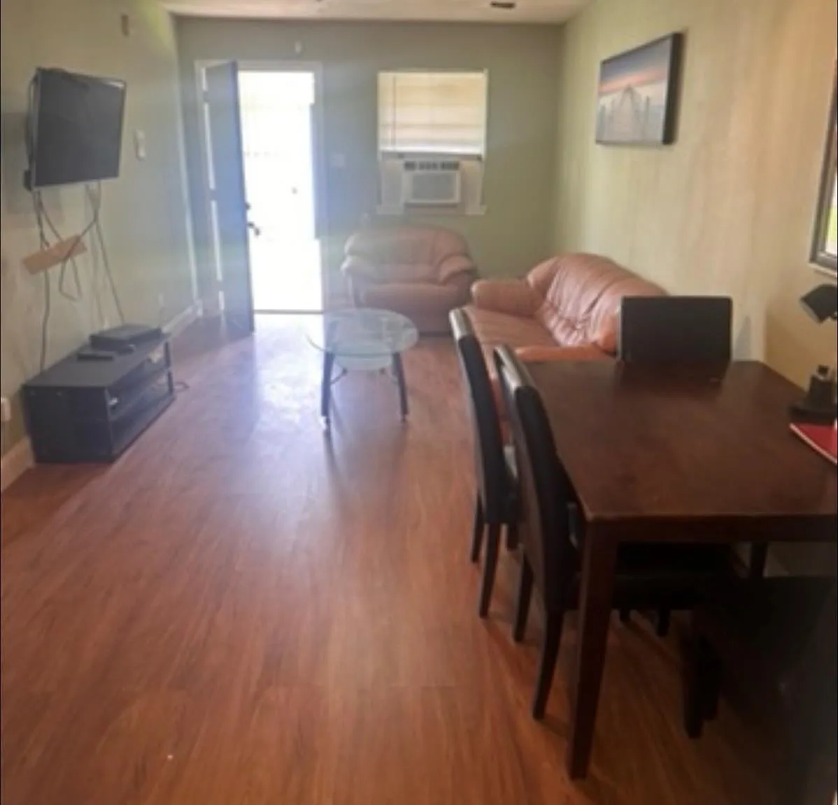 2 bed, 1.0 bath, 750 sqft, $950 — Photo 4