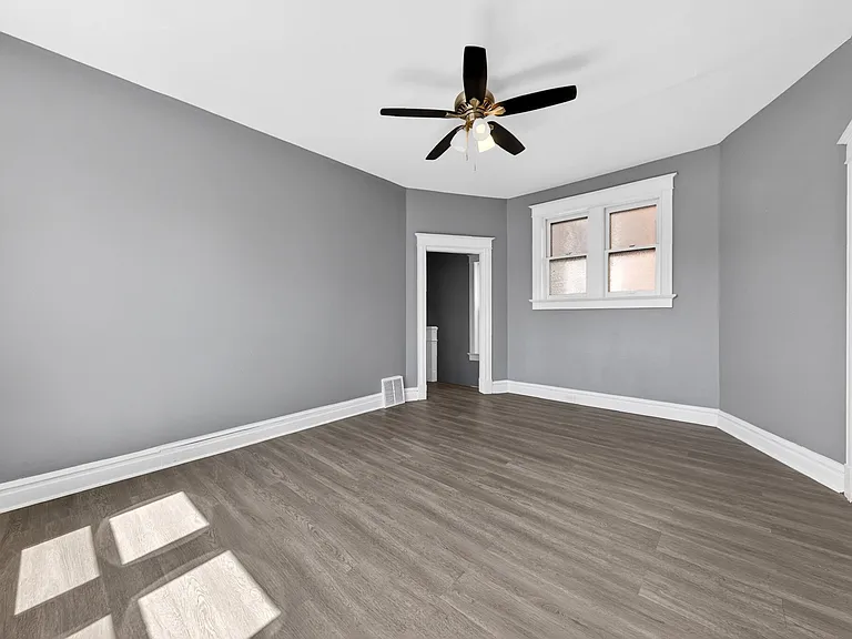 3526 S Spring Ave — Photo 21