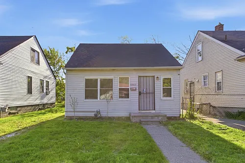 8863 Vaughan St Photo 1