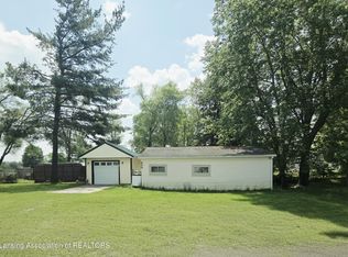 6574 Sawmill Rd, Harrison, MI 48625