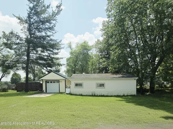 6574 Sawmill Rd, Harrison, MI 48625