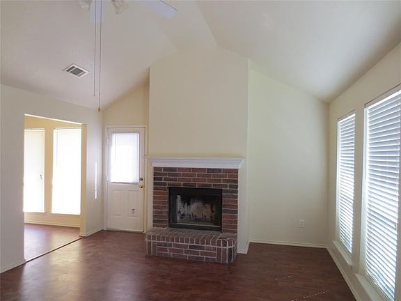 2nd image of 1251 Cleardale Dr
