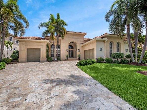 606 Hermitage Cir