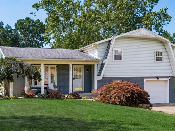 2915 Thorn Dr, Zanesville, OH 43701