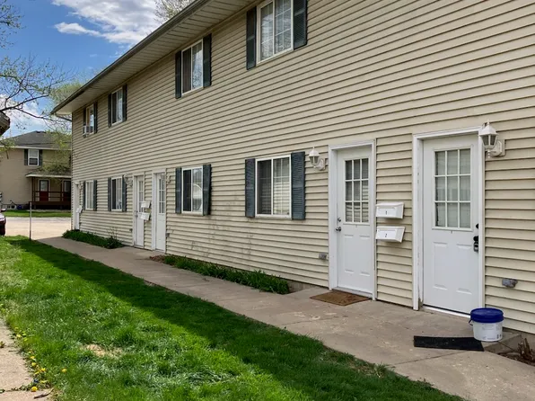 527 W Murray St #1, Macomb, IL 61455