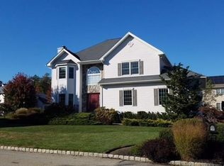 2518 Constitution Way, New Windsor, NY 12553