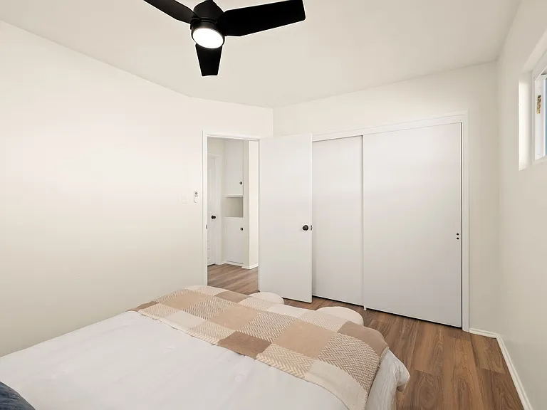 4419 Mississippi St — Photo 11