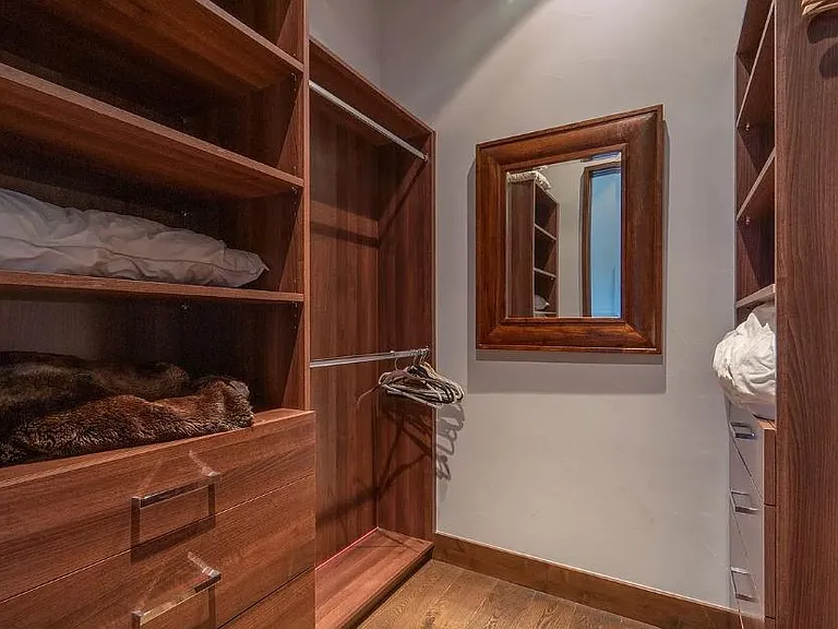 10569 Glenbrook Ct — Photo 32