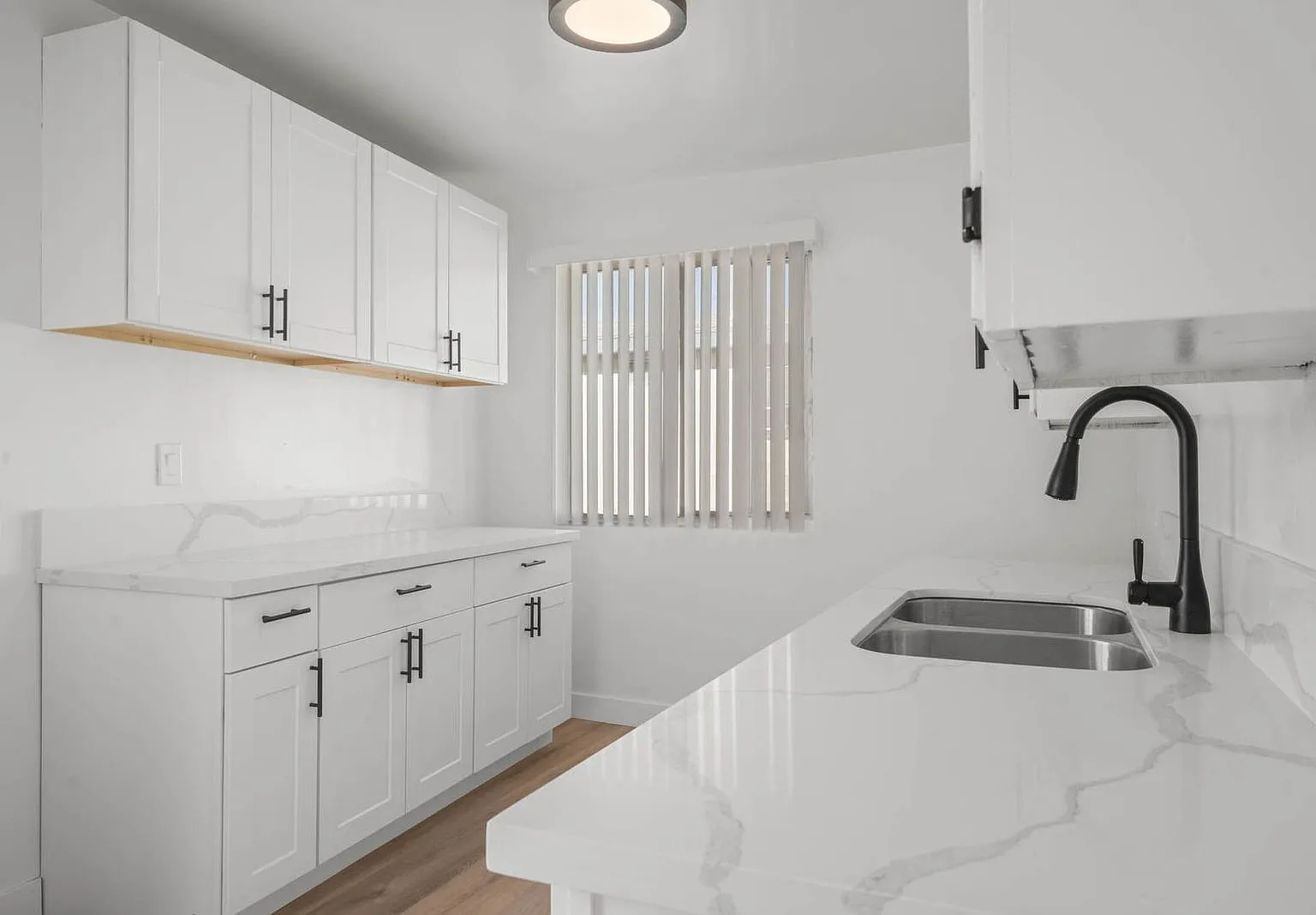 1 bed, 1.0 bath, 670 sqft, $1,656 — Photo 3