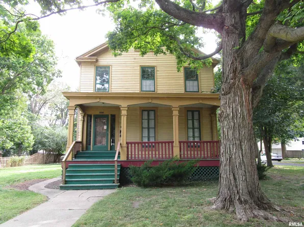1005 Grove St, Jacksonville, IL 62650