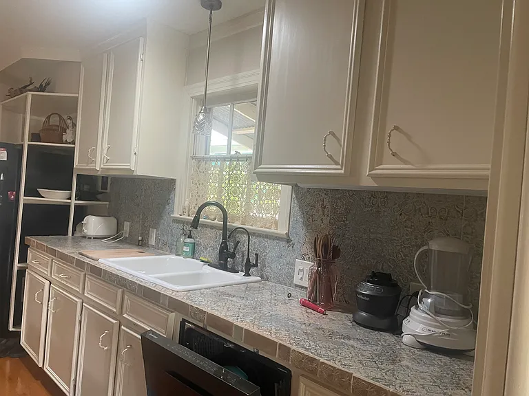 2202 Lindell Ave #2 — Photo 11