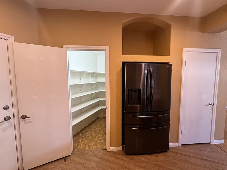 9538 Cherrydale Ct — Photo 8