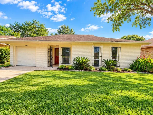 10926 Stroud Dr, Houston, TX 77072