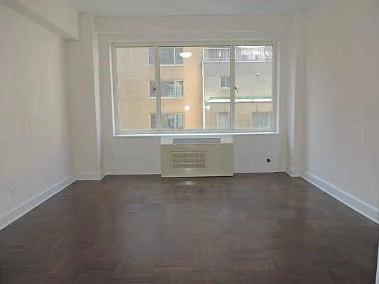 Rented by essential NEW YORK Real Estate | media 18