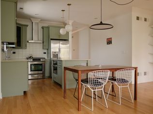 1530 W Haddon Ave APT 3W, Chicago, IL 60642