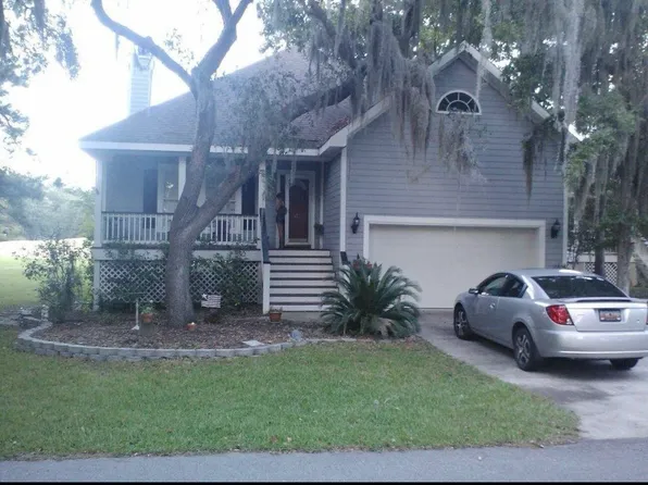 70 Tuscarora Ave, Beaufort, SC 29907