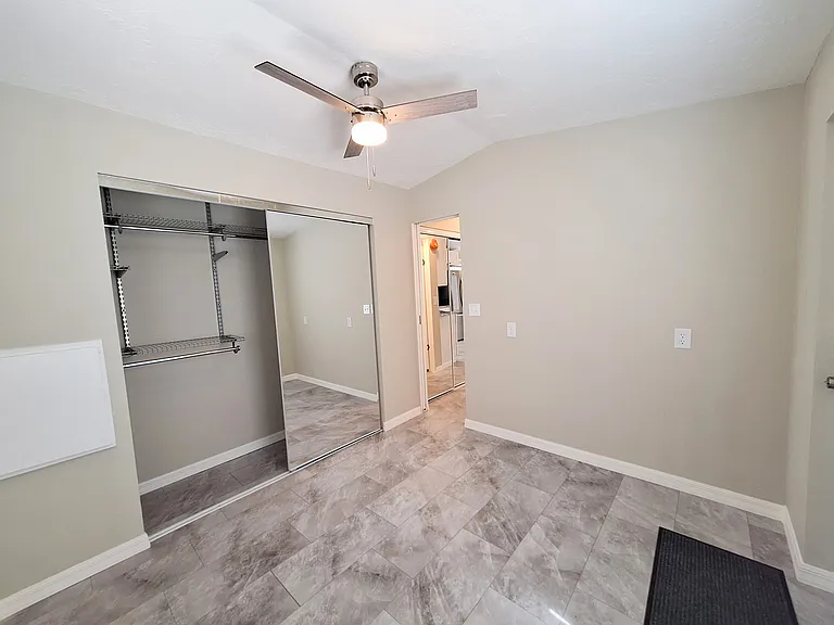 219 33rd St W #27 — Photo 9