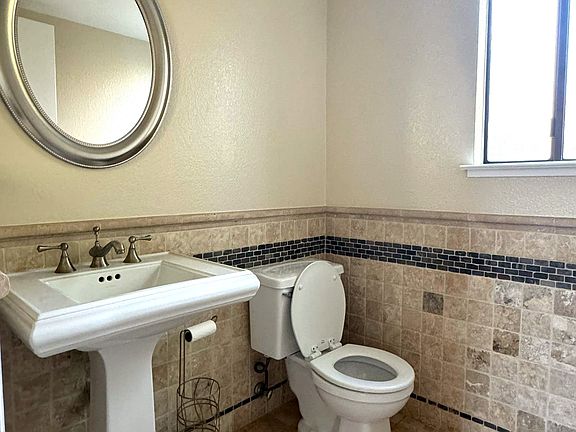 5th image of 7221 Sleepy Creek Dr