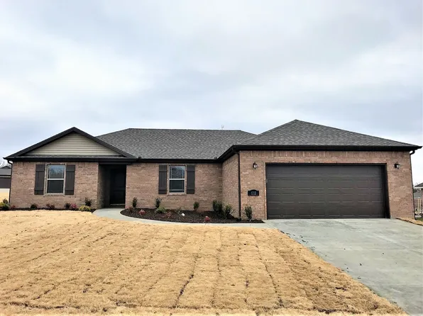 618 Eagle Dr, Gravette, AR 72736