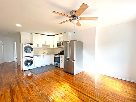 2nd image of 166 Halsey St #3