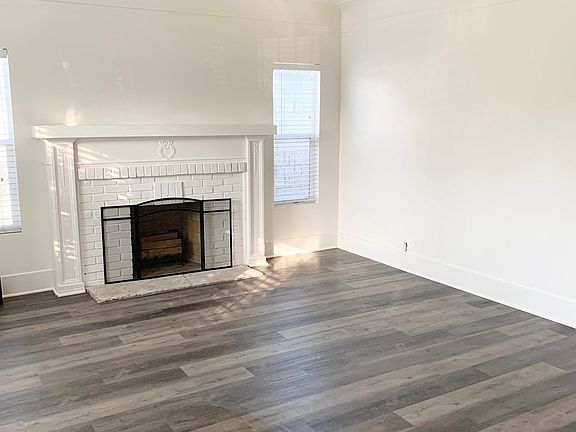 3rd image of 174 S Harvard Blvd