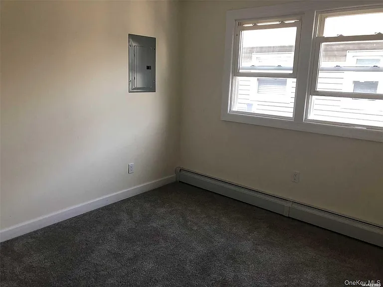 422 E Chester St #UPPER — Photo 3
