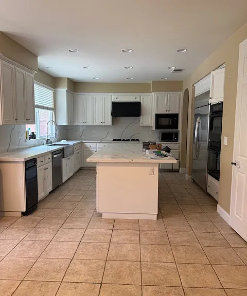 Royal Creek Ct — Photo 6
