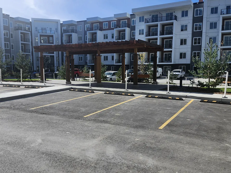 150 Carrington Cres NW #3508