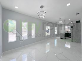 829 N Woodson Ave