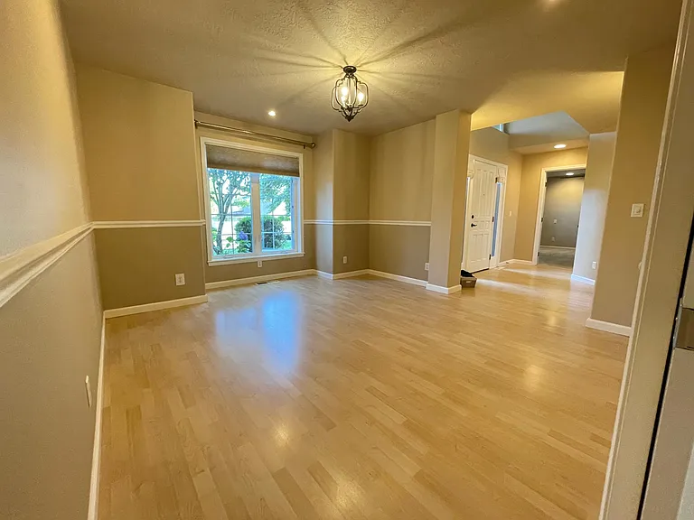 2835 Eastlake Dr SE — Photo 11