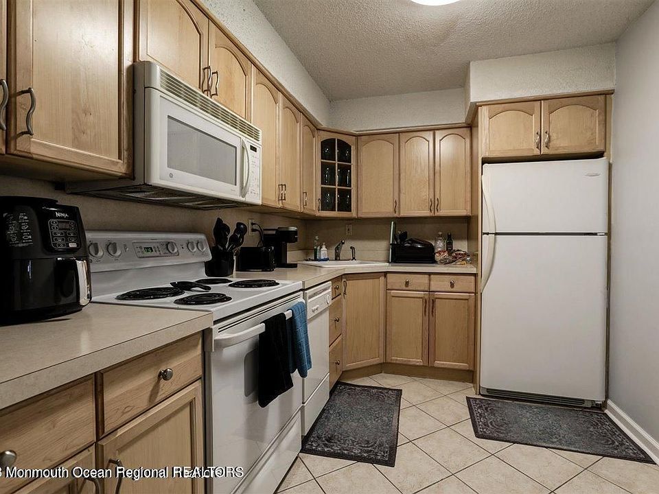 54 Northrup Dr Brick NJ Zillow