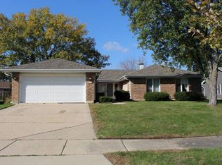 256 Bedford Ln, Bloomingdale, IL