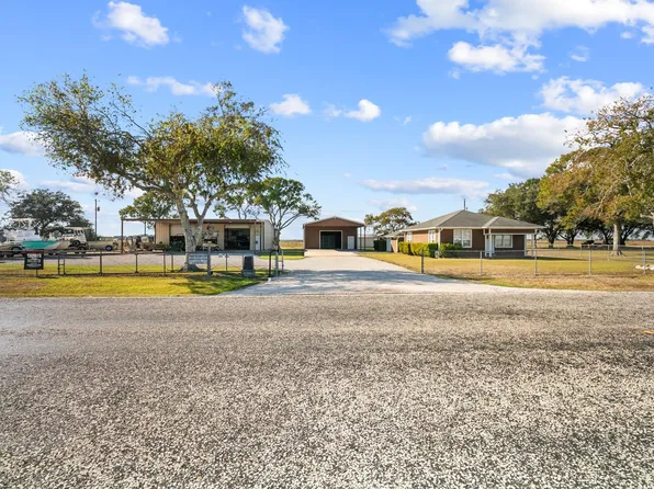 1112 S Fm 441 Rd, Louise, TX 77455
