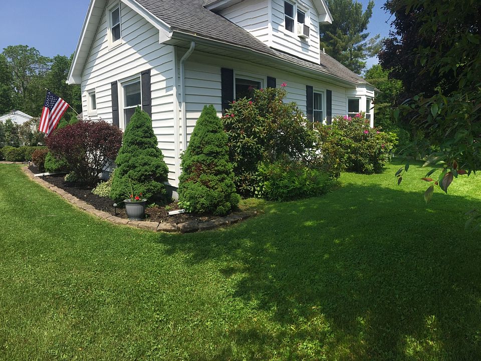 1st image of 128 Merritt Pl